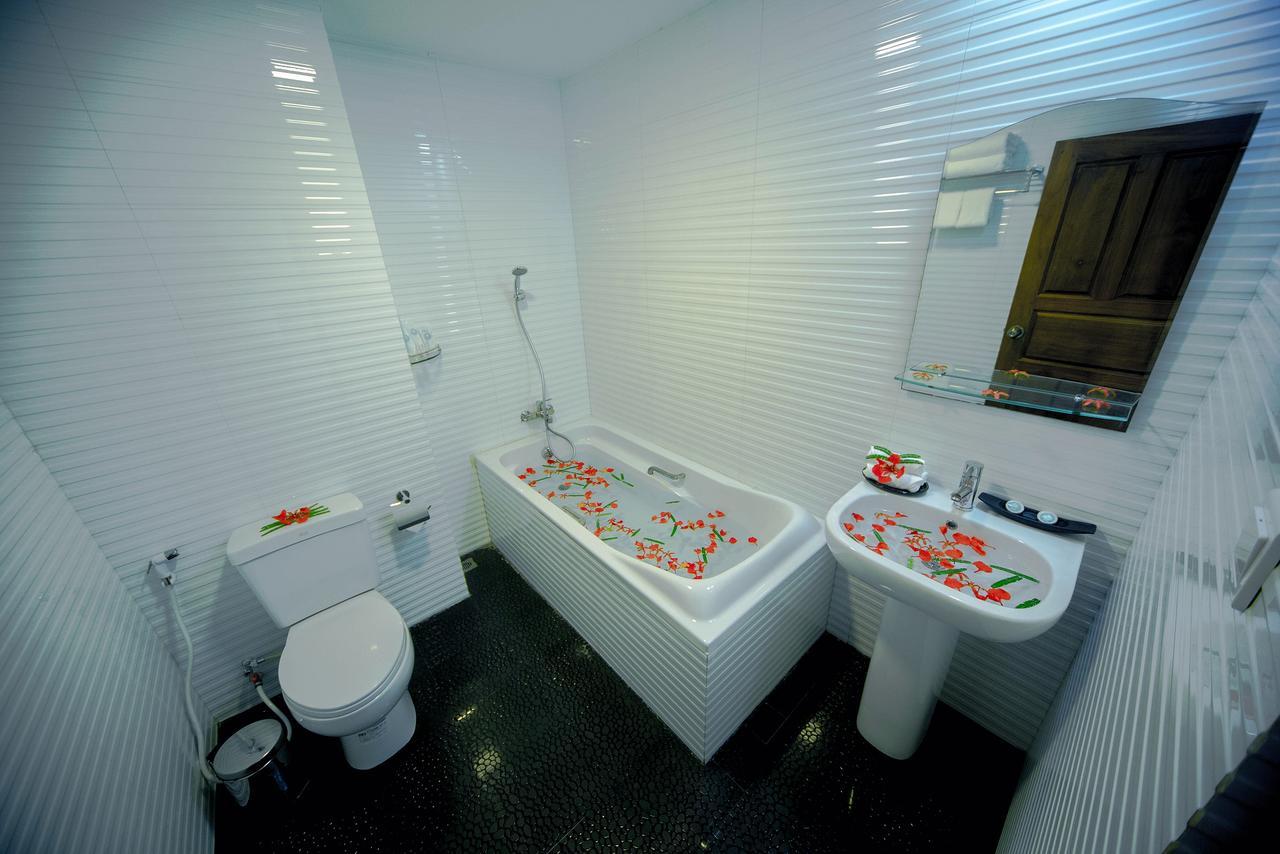 81 Central Hotel Няунг Шве Екстериор снимка
