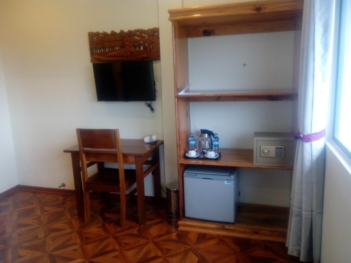 81 Central Hotel Няунг Шве Екстериор снимка
